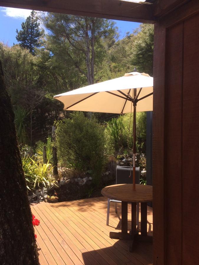 Cabbage Tree Chalet Parapara Bagian luar foto